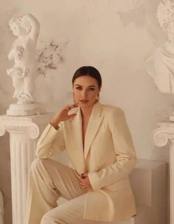 Harper’s BAZAAR о дебюте Svitlana Antonovych с Versace Home в Дубае